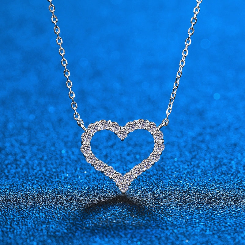 2CT Moissanite Necklace Heart Pendant Diamond Necklace For Women 925 Silver Prong Setting VVS Moissanite Heart Pendant Jewelry