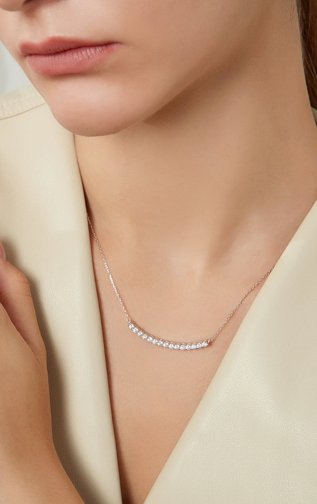 0.9Ct Moissanite Choker Necklace 925 Sterling Silver Women Brilliant Lab Diamond Smile Bar Pendant Wedding Party Jewelry